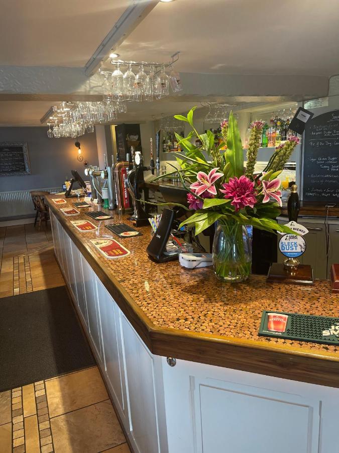 The Railway Inn Rise Buitenkant foto